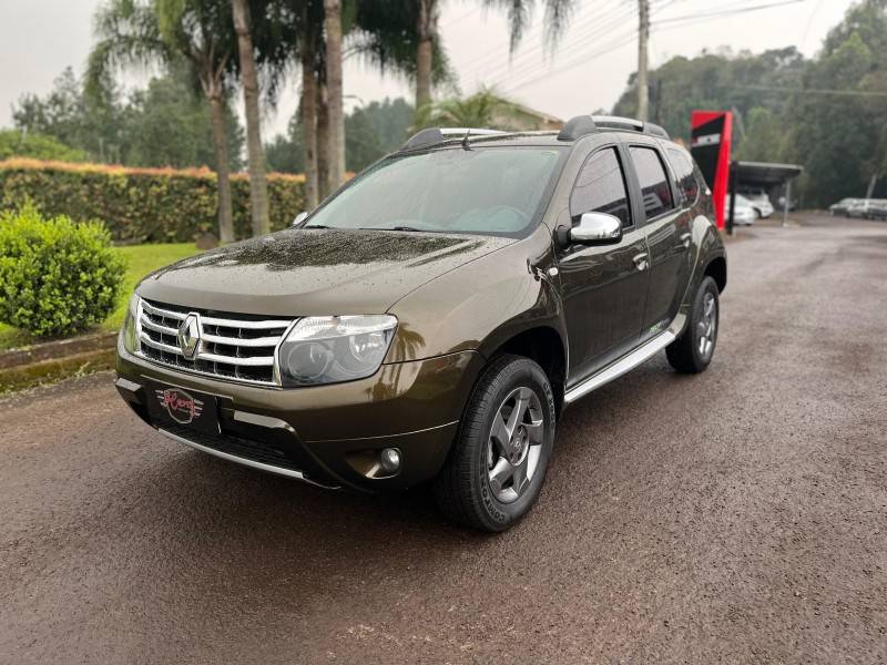 RENAULT - DUSTER - 2013/2014 - Verde - Sob Consulta