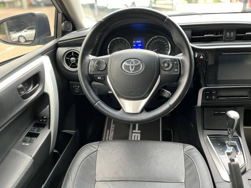 TOYOTA - COROLLA - 2019/2019 - Prata - Sob Consulta