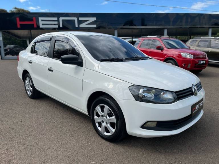 VOLKSWAGEN - VOYAGE - 2014/2015 - Branca - Sob Consulta