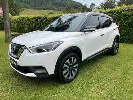 NISSAN - KICKS - 2020/2021 - Branca - Sob Consulta