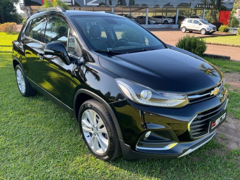 CHEVROLET - TRACKER - 2017/2018 - Preta - Sob Consulta