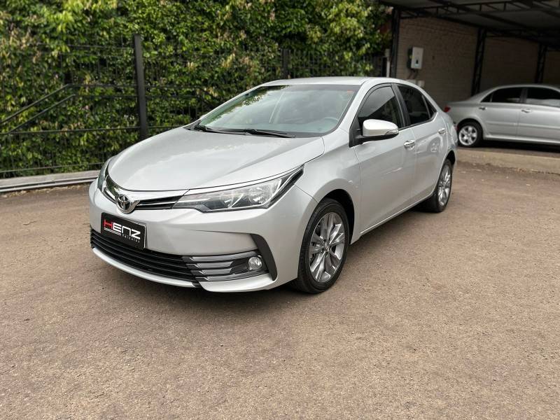 TOYOTA - COROLLA - 2019/2019 - Prata - Sob Consulta