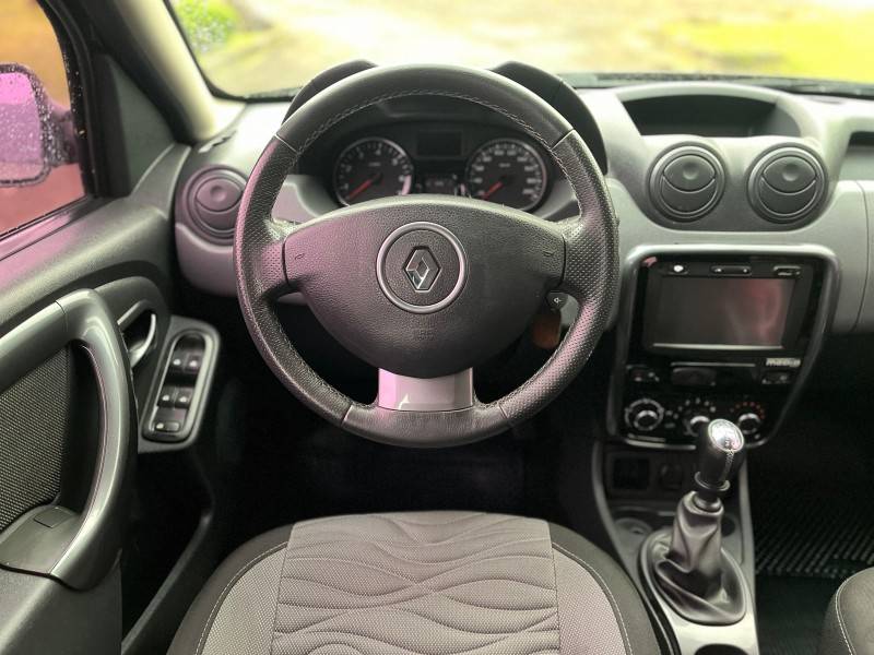 RENAULT - DUSTER - 2013/2014 - Verde - Sob Consulta