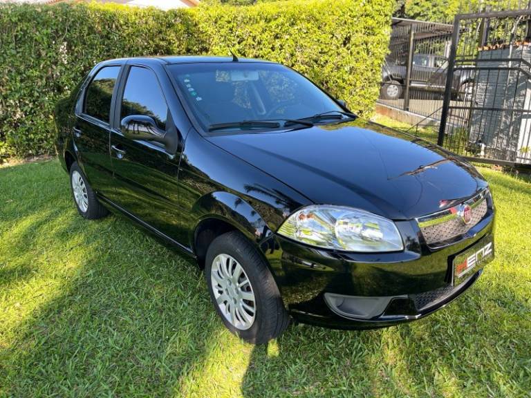 FIAT - SIENA - 2014/2015 - Preta - Sob Consulta