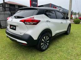 NISSAN - KICKS - 2020/2021 - Branca - Sob Consulta